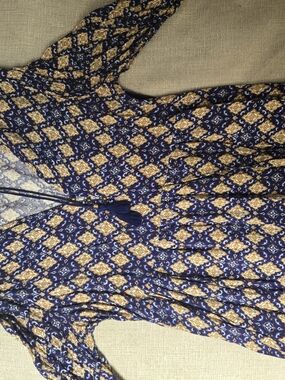 Forever 21 Navy and Mustard Long Sleeve Printed Dress